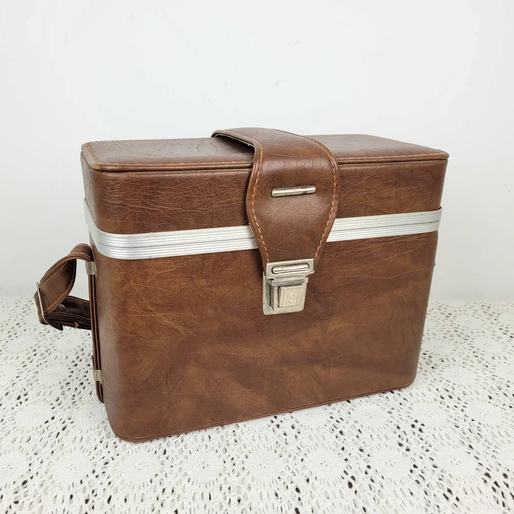 Vintage 1960s / 1970s Brown Faux Leather Camera Carrying Case Bag & Lens Case